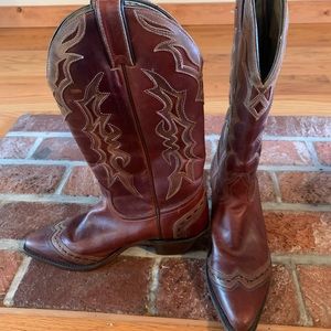 Women’s cowboy boots